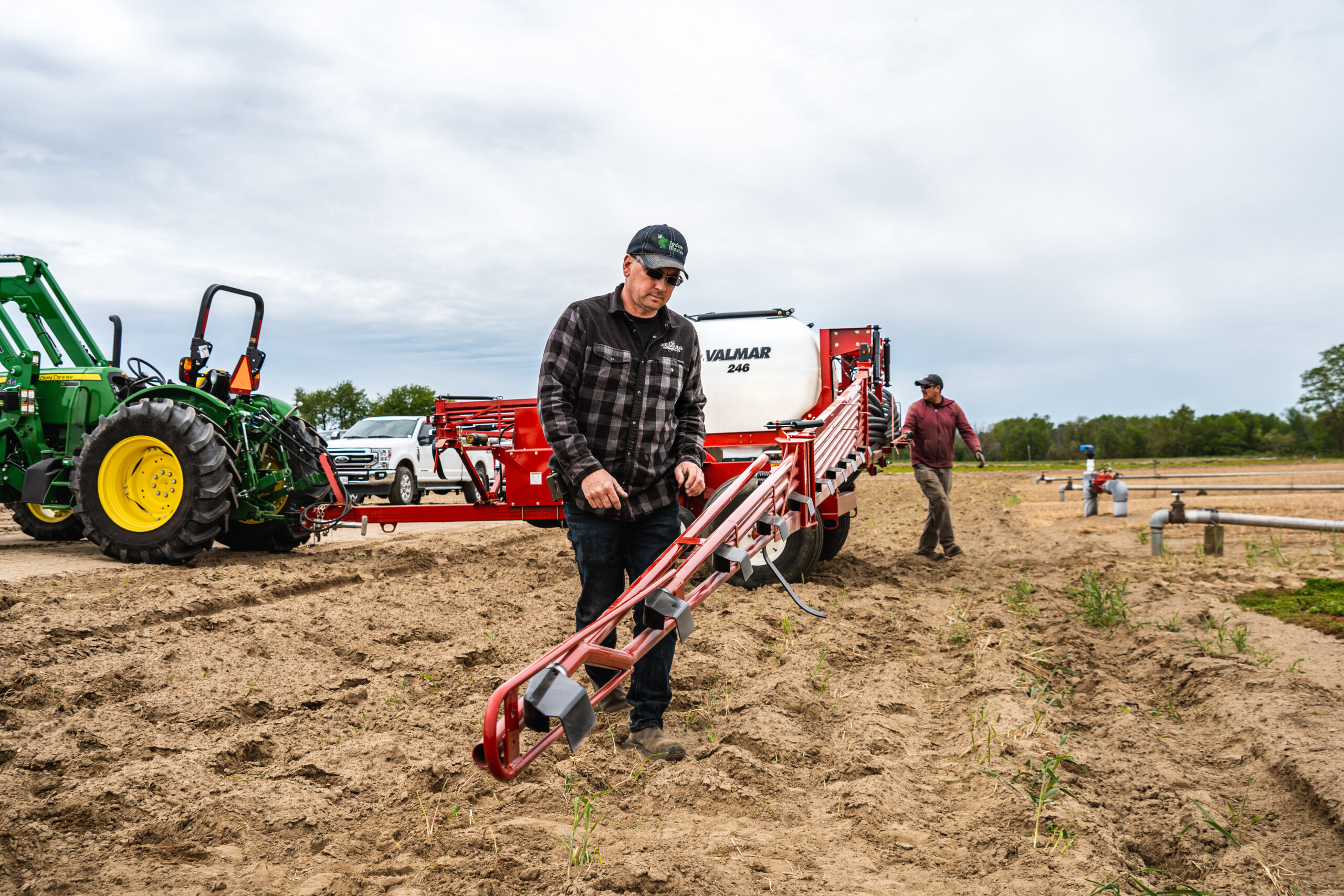 Resources Salford Group Inc.